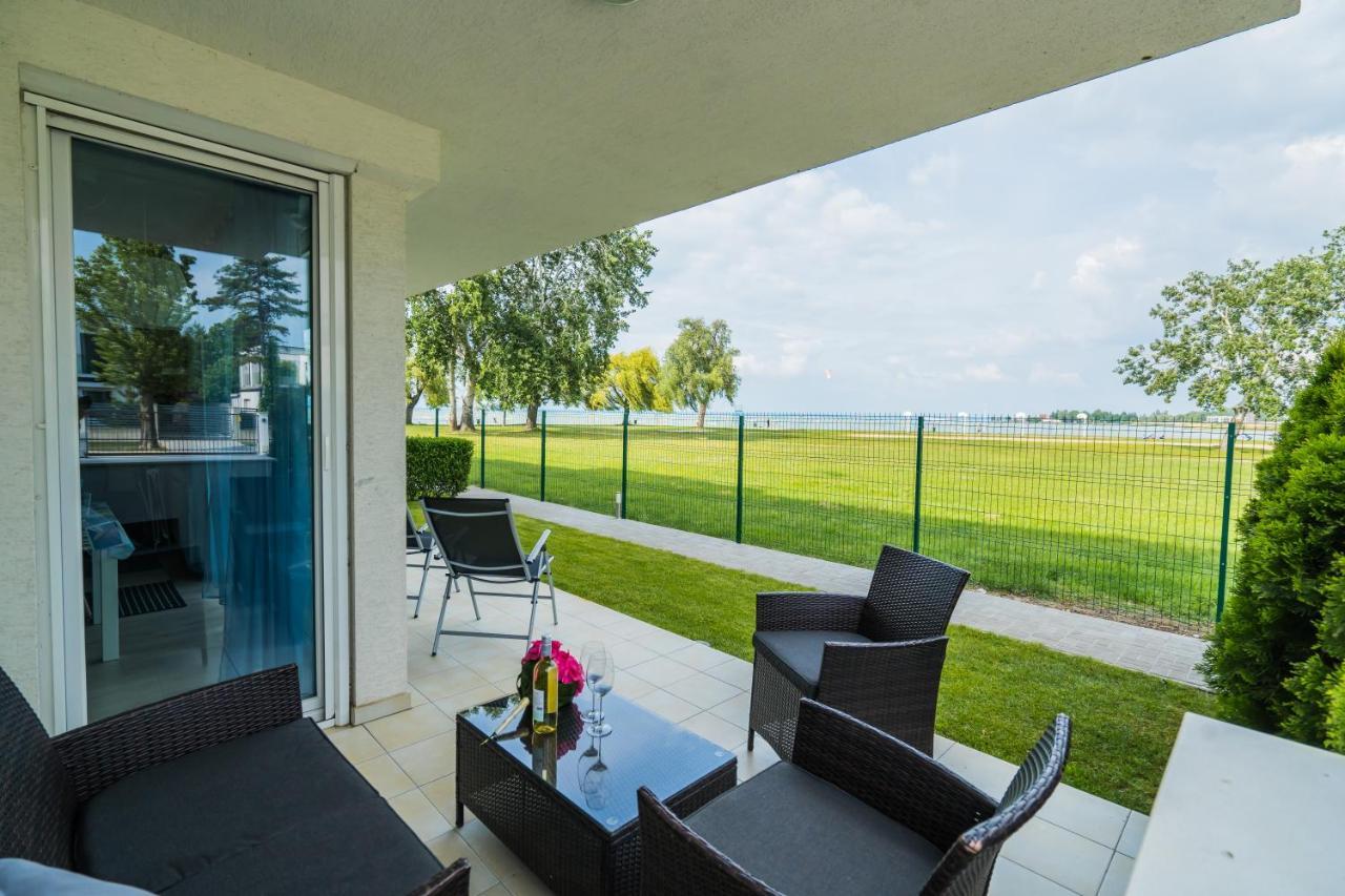 Myflat Luxy Beach Apartment Siófok Eksteriør billede